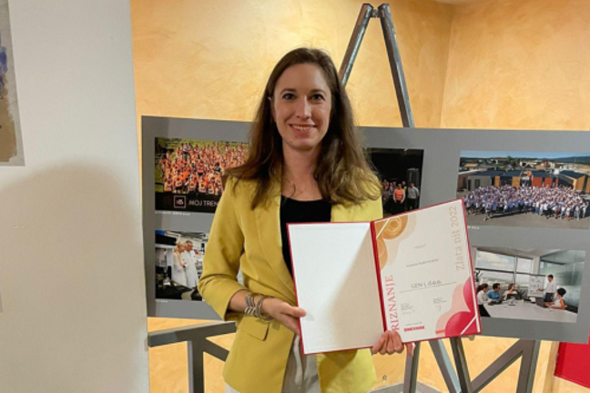 V Izboru Zlata Nit Ponovno Med Finalisti